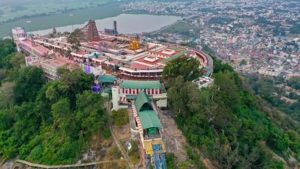 Murugan 6 Padai Veedu Tour Package (Arupadai Veedu Yatra)