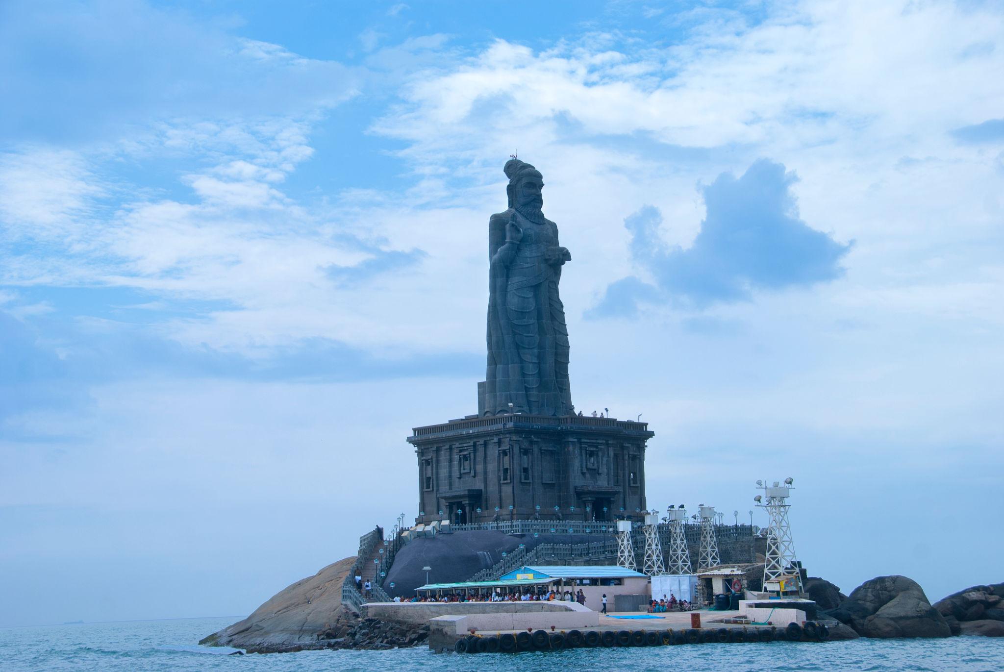 Thiruvalluvar Statue